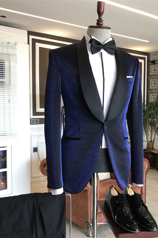 Navy suit with black collar 2025