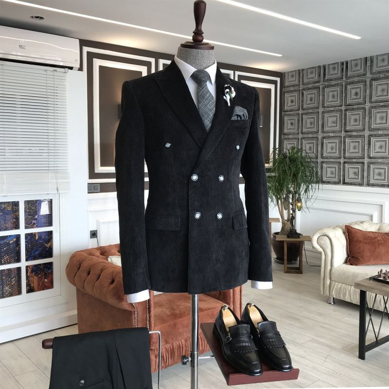 Black Double Breasted Peaked Lapel Business Suit with Red Plaid