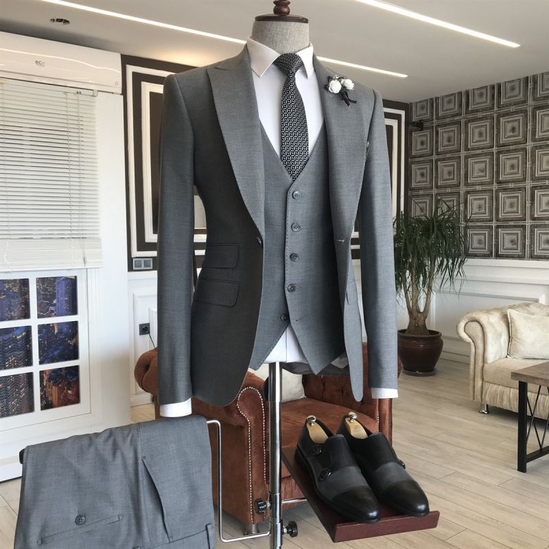 Derrick Gray 3-Pieces 3 Flaps Formal Business Men Suits | Allaboutsuit