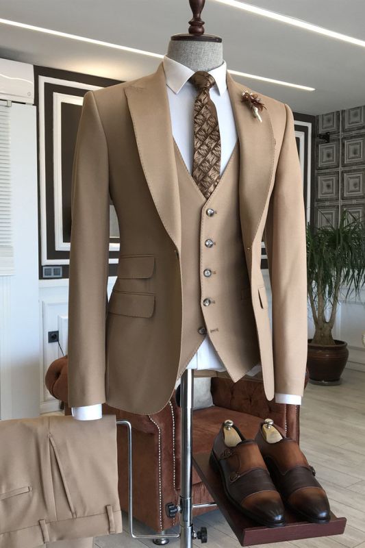 Sampson New Arrival Brown Peaked Lapel 3 Flaps Slim Fit Business Suits For Men