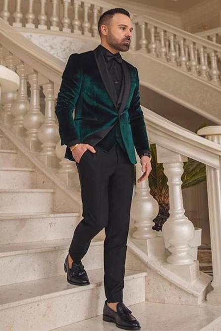 Dark Green Velvet Three Pieces Fashion Shawl Lapel Wedding Groom Suits