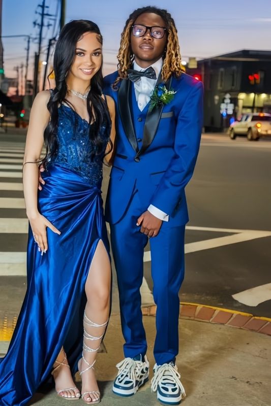 Clyde Chic Blue Three Pieces Prom Suits With Satin Shawl Lapel