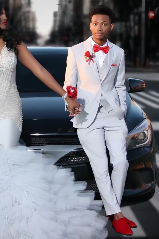 Daniel Bespoke White Three Pieces One Button Prom Suits