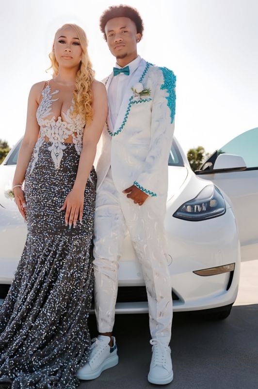 Edward Elegant White Jacquard Shawl Lapel Appliques Prom Suits