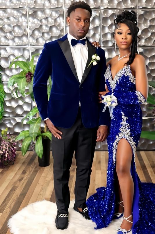 David Elegant Navy Velvet Prom Suits With Peaked Lapel