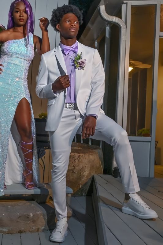 Felix Simple White Notched Lapel One Button Prom Suits