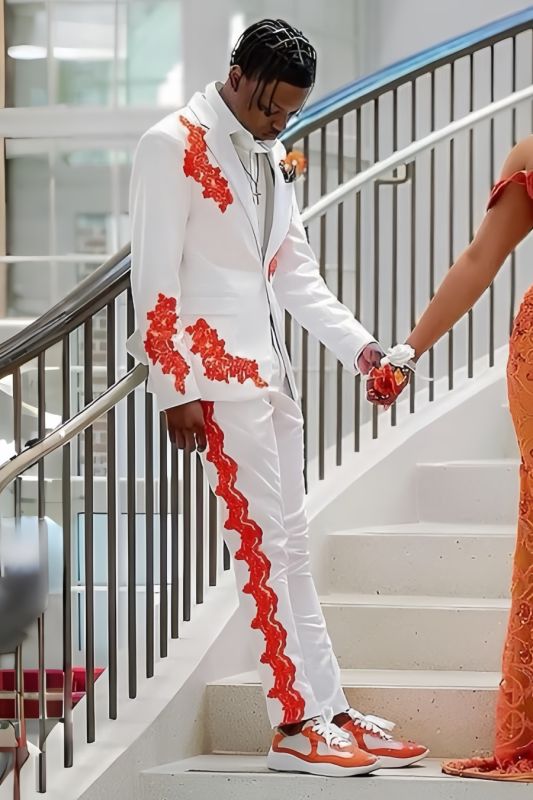 Hunter Bespoke White One Button Notched Lapel Appliques Prom Suits