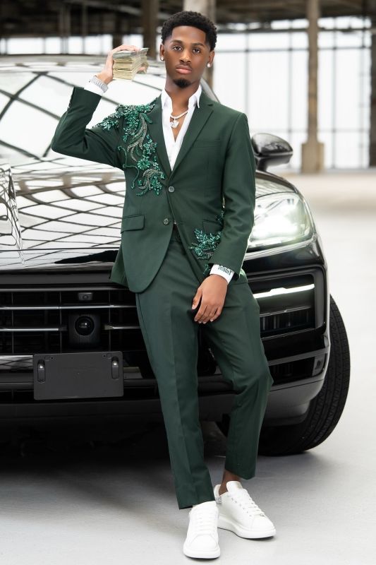 Jensen Generous Dark Green Notched Lapel Prom Suits With Beading