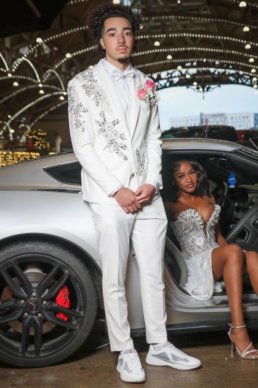 Kelly Bespoke White Peaked Lapel Three Pieces Prom Suits With Beading