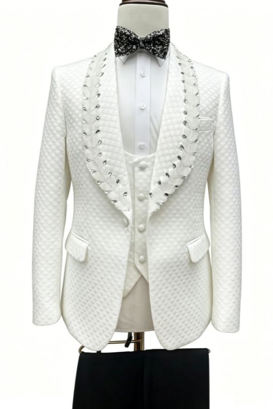 Logan Chic White Jacquard Three Pieces Prom Suits With Beading Lapel