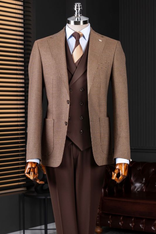 Primo Classical Brown Plaid Notched Lapel Three Pieces Prom Suits