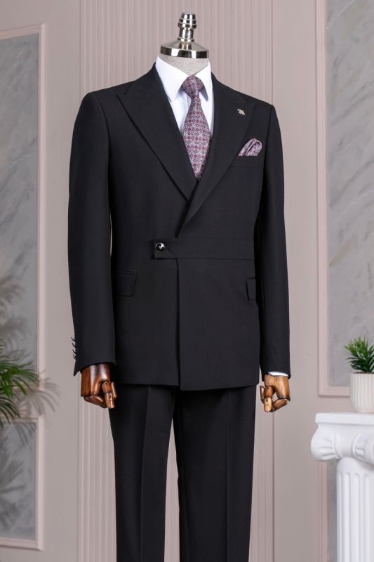 Randolph Charming Black Peaked Lapel Prom Suits With Sash