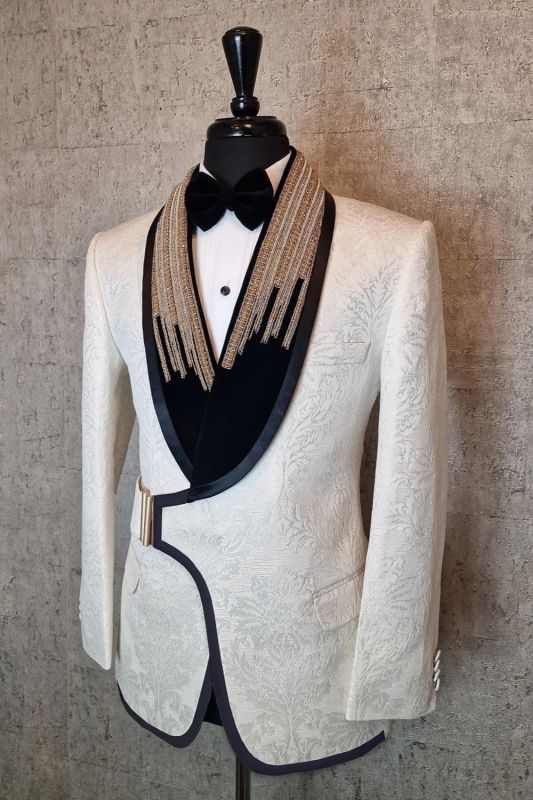 Rory Stylish White Jacquard Beading Shawl Lapel Prom Suits With Satin Piping
