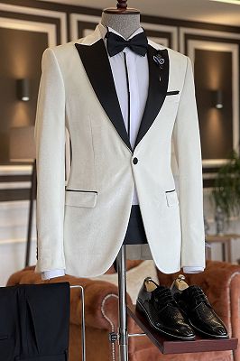 Max Simple White 2 Pieces Peaked Lapel Prom Suits For Men_1