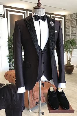 Matthew 3-Pieces Black Jacquard Peaked Lapel Bespoke Business Suits For Men_1