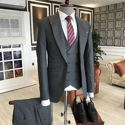 Adolph Gentle Dark gray 3-Pieces Peaked Lapel Business Men Suits_2