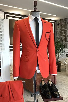 Beacher Red Peaked Lapel One Button Slim Fit Dinner Party Suits_1