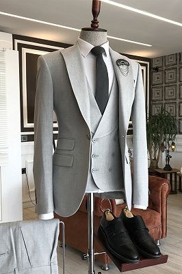 Henry High Quality Light Gray Peaked Lapel 3 Flaps Formal Business Suits For Men_1