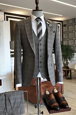 Felix Formal Small Plaid Peaked Lapel Bespoke Slim Fit Men Suits_1