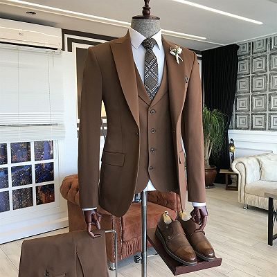 Charles Newest Brown 3-Pieces Peaked Lapel Business Suits For Men