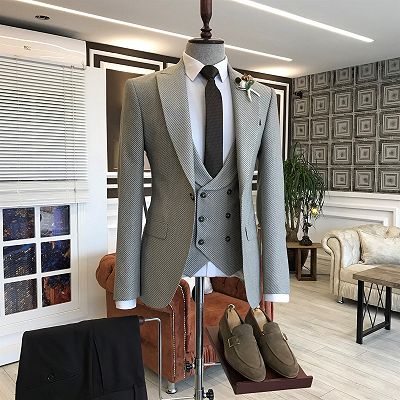 Cedric Fashion Gray Small Plaid Peaked Lapel One Button Bespoke Business Men Suits