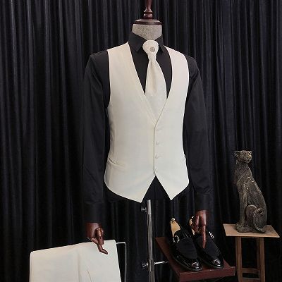 Christian New Arrival White Jacquard 3-Pieces Wedding Suits With Special Lapel_3