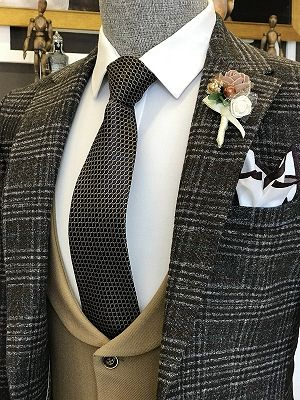 Bertran Chic Coffee Plaid Three Pieces Peaked Lapel Business Men Suits_3