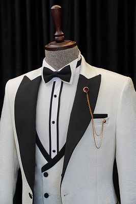 Antony Fashion White Three Pieces Wedding Men suits With Black Peaked Lapel