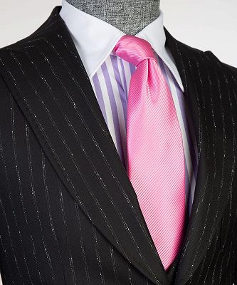Ernest Modern Black Stripe Peaked Lapel 3-Pieces Slim Fit Men Suits_3