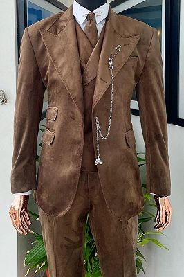 Winston Bespoke Brown Peaked Lapel Three Pieces Velvet Prom Suits_1