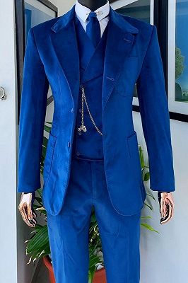 Winfred Fancy Royal Blue Notched Lapel Three Pieces Velvet Prom Suits_1