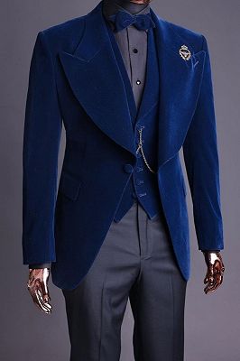 Webster Bespoke Navy Blue Peaked Lapel Three Pieces Velvet Prom Suits_1