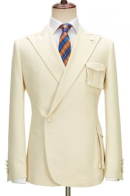 Marcus Generous Champagne Peaked Lapel Simple Prom Suits_1