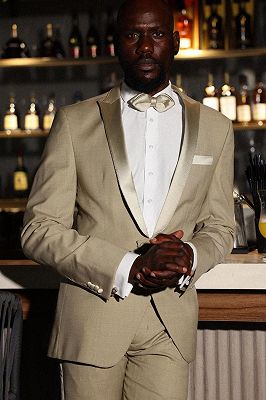 Abdul Khaki Double Breasted Prom Suits With Satin Peaked Lapel_3