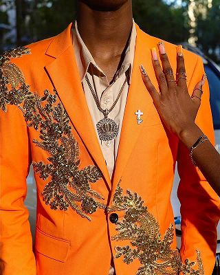 August Orange Notched Lapel One Button Prom Suits With Golden Appliques