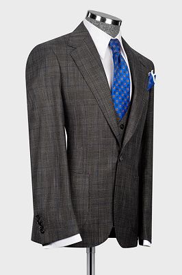 Boyce Chic Dark Gray Notched Lapel Three Pieces Plaid Business Suits
