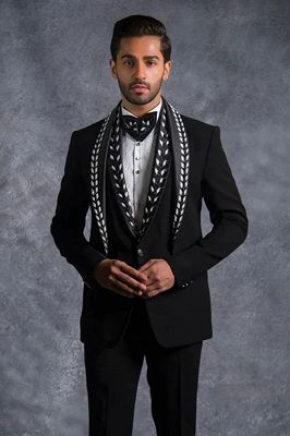 Caden Classical Black Shawl Lapel Three Pieces Prom Suits With Beadings
