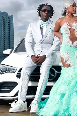 Hayes Fancy White Jacquard Notched Lapel Two Buttons Prom Suits