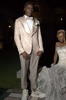 Heather Fashion Apricot Jacquard Shawl Lapel Three Pieces Prom Suits