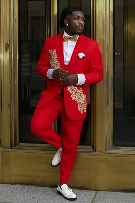 Hilary Modern Red Peaked Lapel Three Pieces Prom Suits With Beading