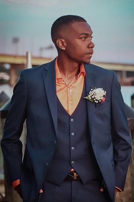 Fabian Elegant Dark Blue Notched Lapel Three Pieces Prom Suits