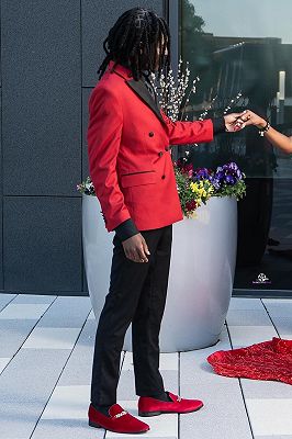 Jeremy Gentle Red Peaked Lapel Double Breasted Prom Suits