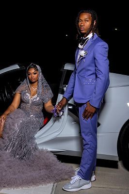 Julius Handsome Blue Notched Lapel One Button Prom Suits With Rhinestones_4