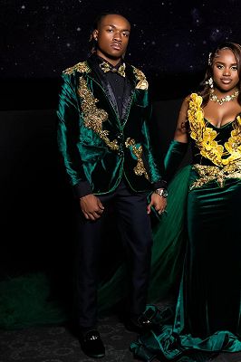 Jim Chic Green Velvet Notched Lapel Beading Prom Suits