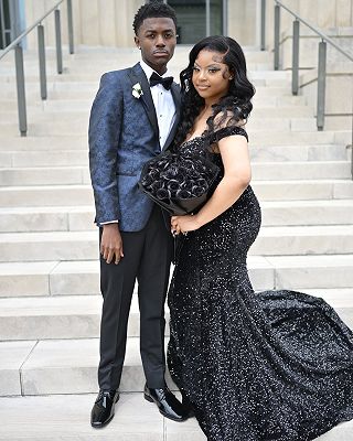 Jordan Fashion Dark Navy Jacquard Peaked Lapel One Button Prom Suits