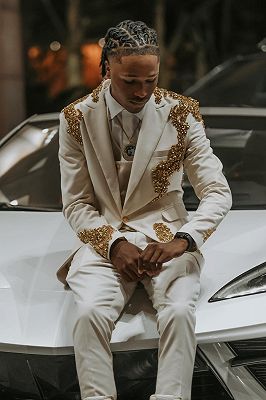 Jerry Stylish White Peaked Lapel Three Pieces Prom Suits With Beading_3