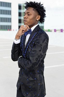 Justin Stylish Black Jacquard Peaked Lapel Three Pieces Prom Suits With Beading_3