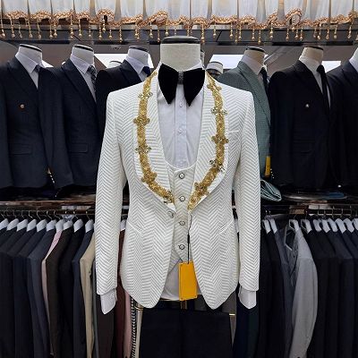 Lewis Fashion White Jacquard Three Pieces Prom Suits With Appliques_2