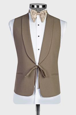 Nicole Fashion Khaki Shawl Lapel Three Pieces Wedding Suits_2