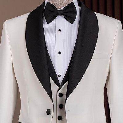 Rod Simple White Three Pieces Wedding Suits With Black Satin Lapel